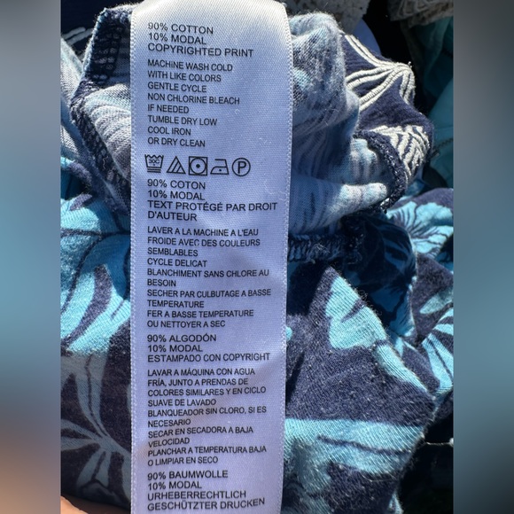 Tommy Bahama women’s floral 100% cotton top size women’s xl - Picture 4 of 6